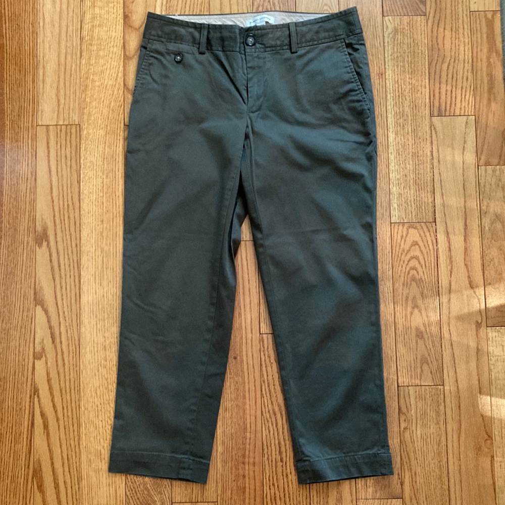 Banana Republic olive cropped pants - Picture 1 of 7